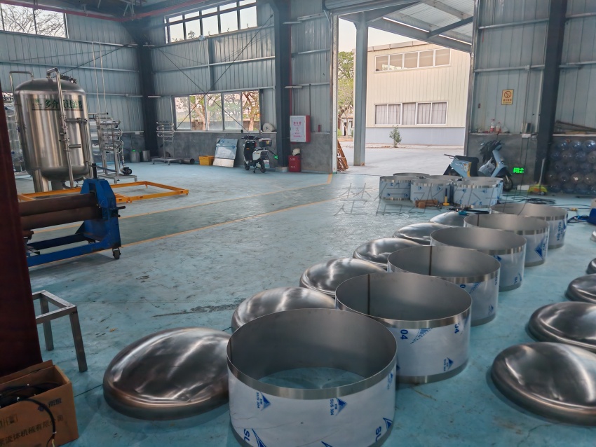 Before Choosing a Fully Automatic Bottled Spring Water Filling Line: What Cost and Value Reveals
